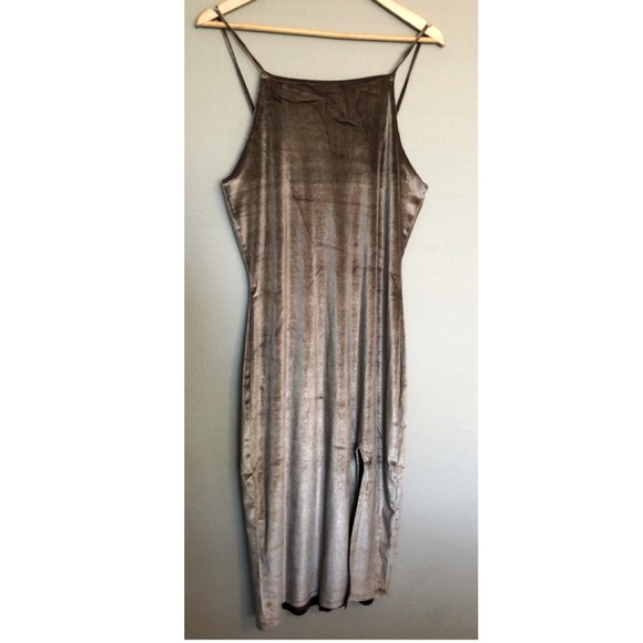 Cappuccino colored sexy velvet spaghetti strap dre - Picture 1 of 4